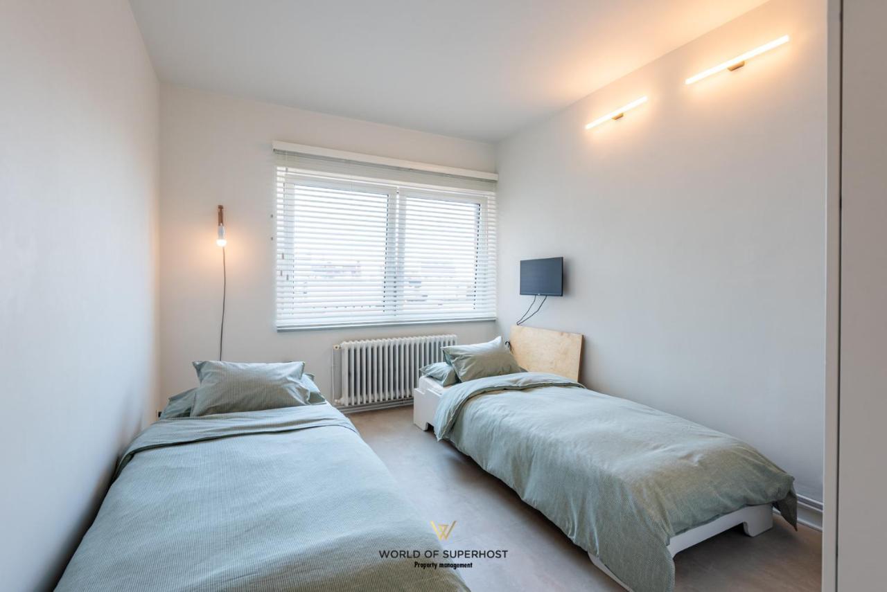 Luxurious Apartment Next To The Sea And City Centre With Free Parking Space Oostende Dış mekan fotoğraf